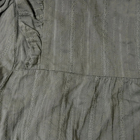 Loft Ruffle Cropped Blouse, Color Olive Green Size L - Picture 13 of 16